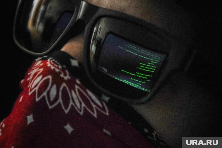 Польскіе «малины» и тѣлефонные налетчики: какъ заграничные босяки обчищаютъ карманы обывателей
